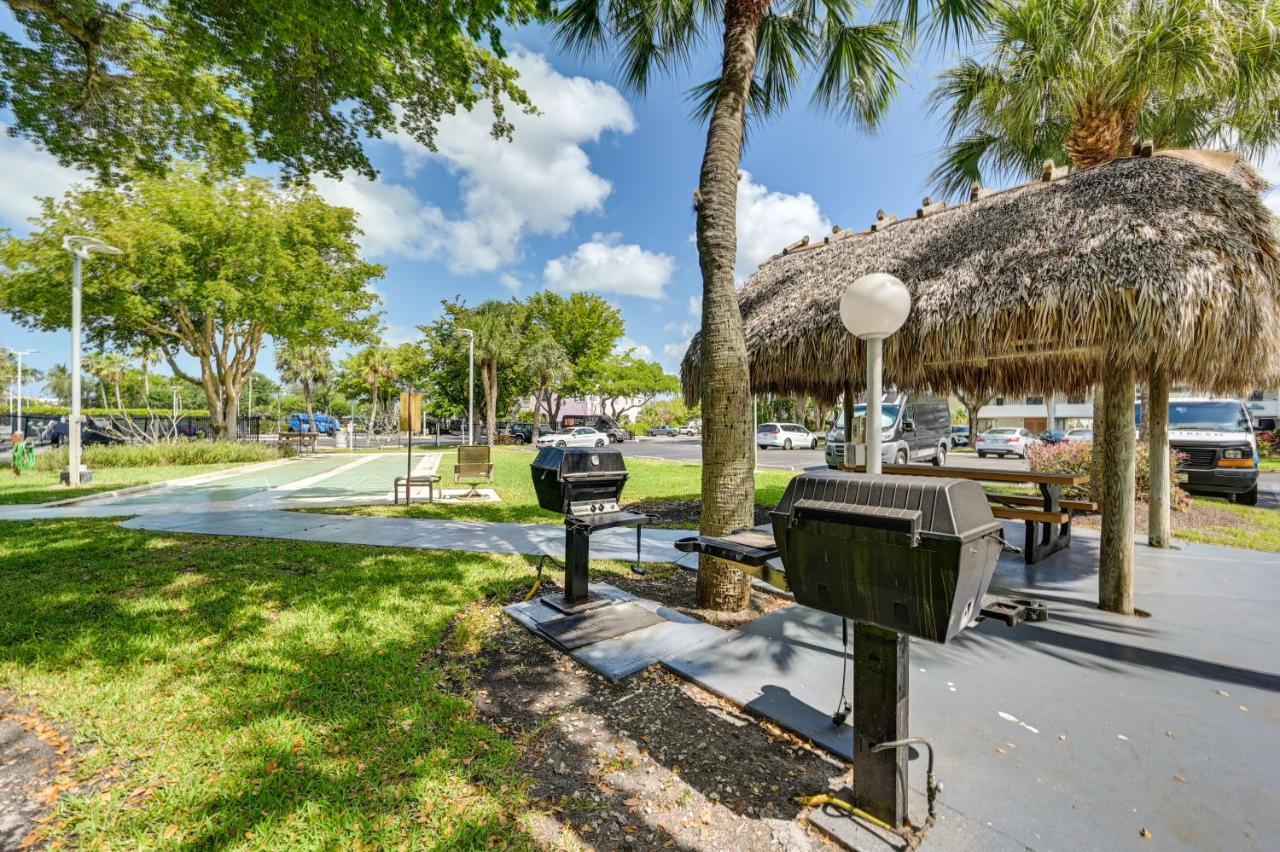 Coastal Marco Island Condo With Club Amenities! Exterior photo